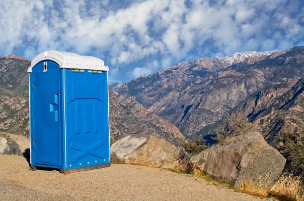 Best Porta potty delivery and setup  in Red Cloud, NE